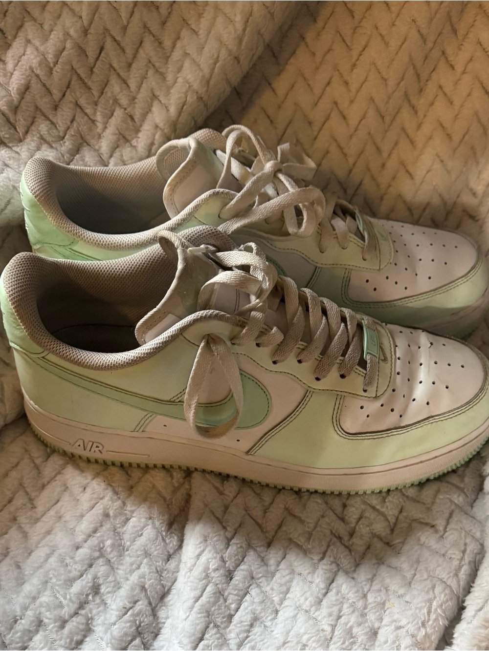 Nike Air Force 1 Low ’07 Mint Foam Men’s 10.5 Green White FZ4123-394